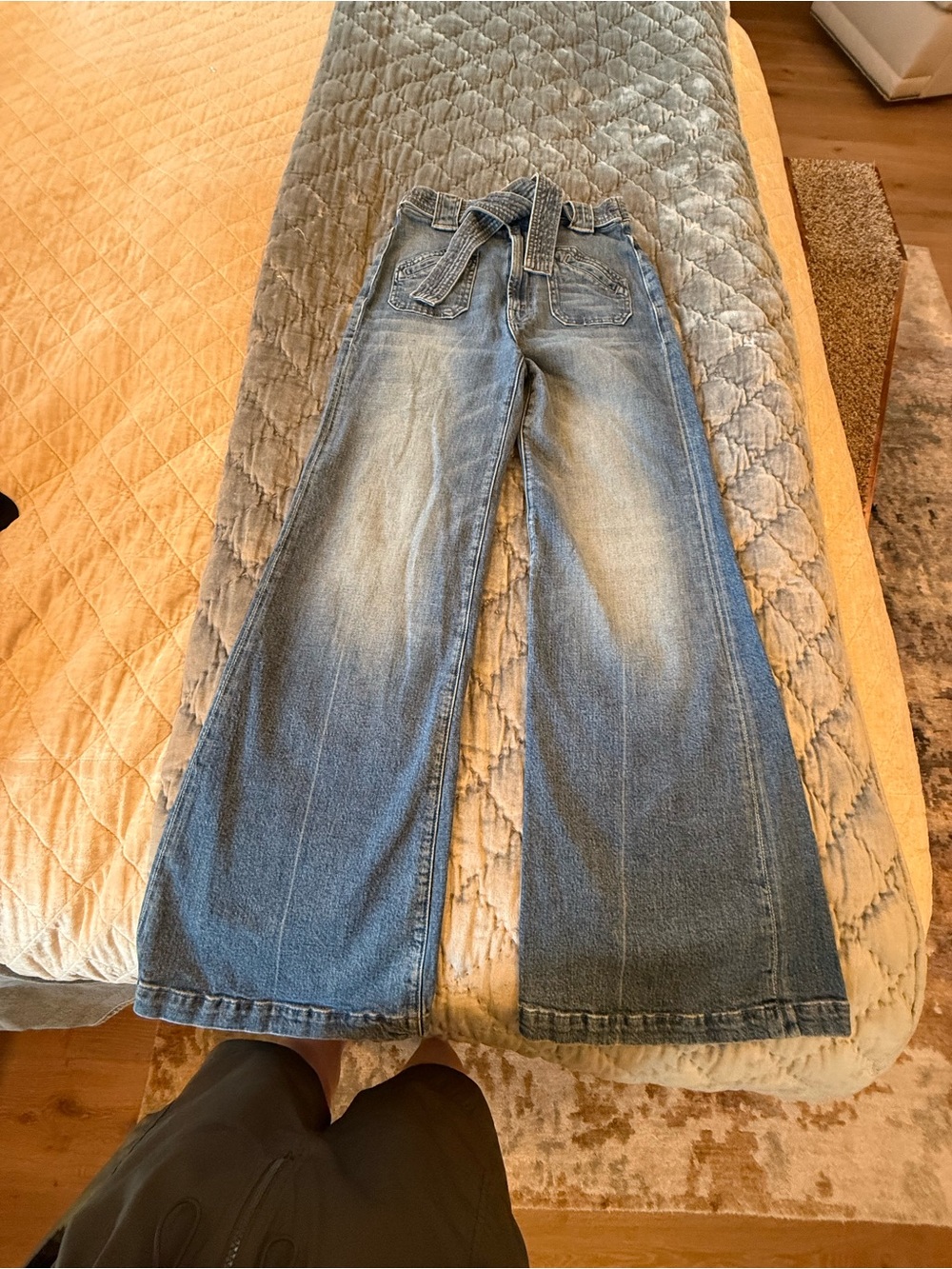 Mother Jeans Tie Patch Roller
Denim wash Popism Front Size 26